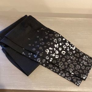 Girls black gap leggings size large